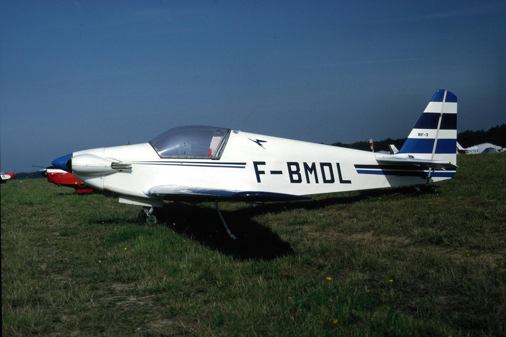 Fournier RF3 F-BMDL at Moulins