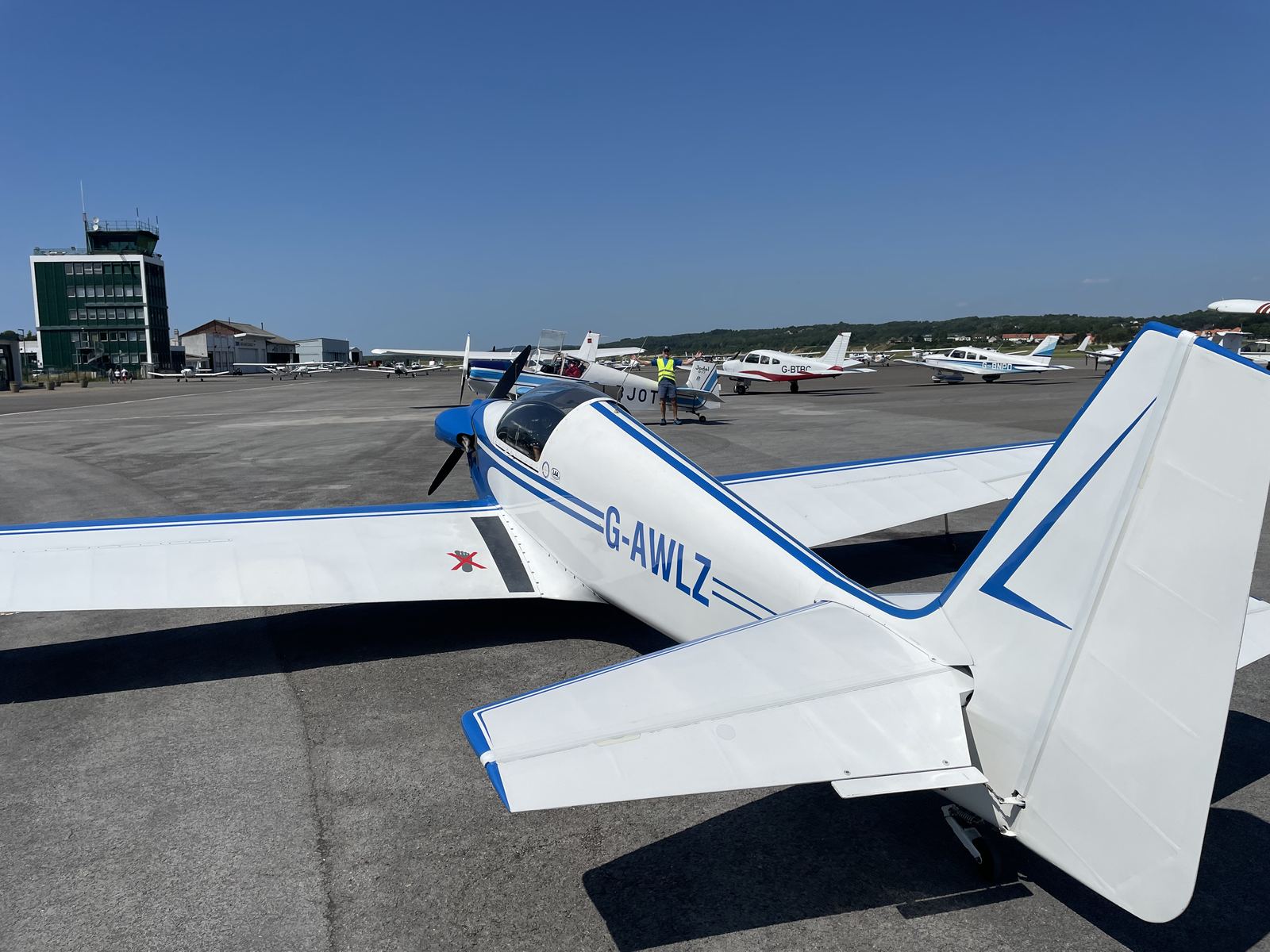 G-AWLZ · Le Touquet, France