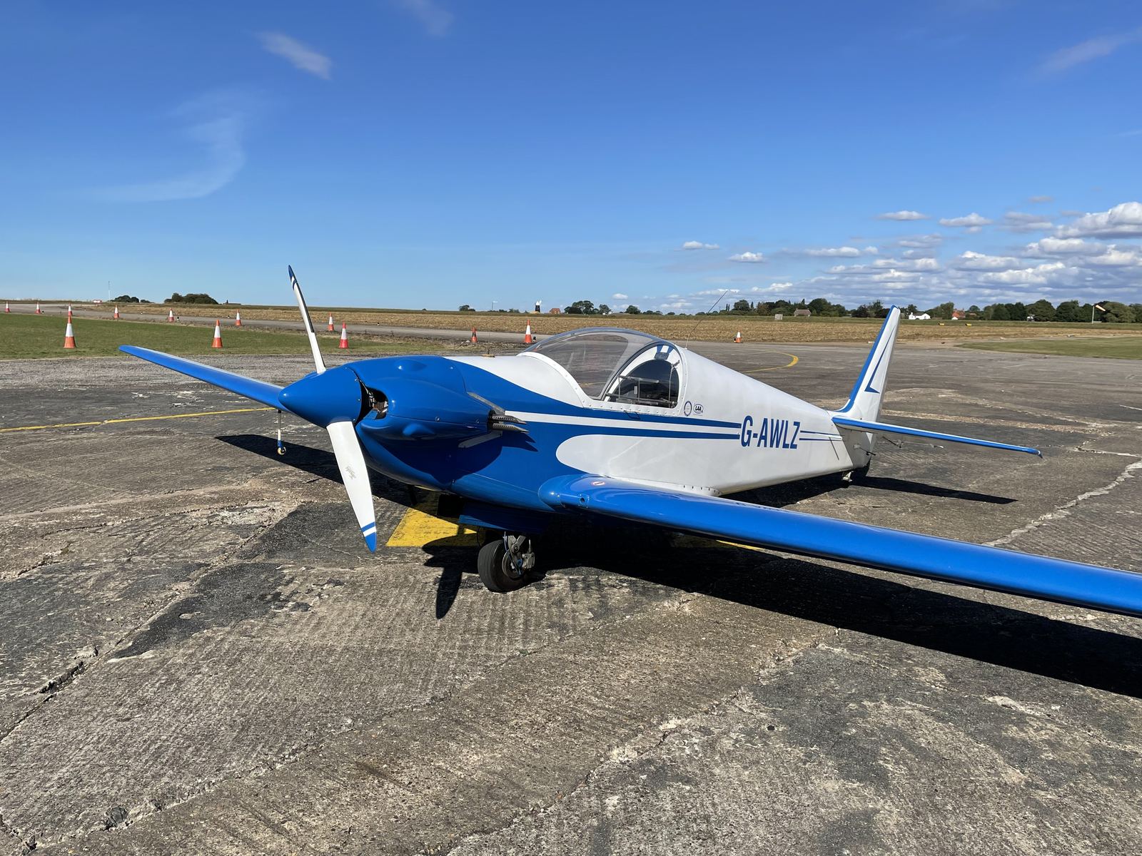 G-AWLZ · Lincoln Aero Club