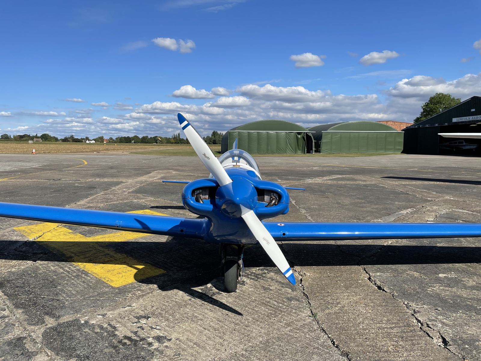 G-AWLZ · Lincoln Aero Club