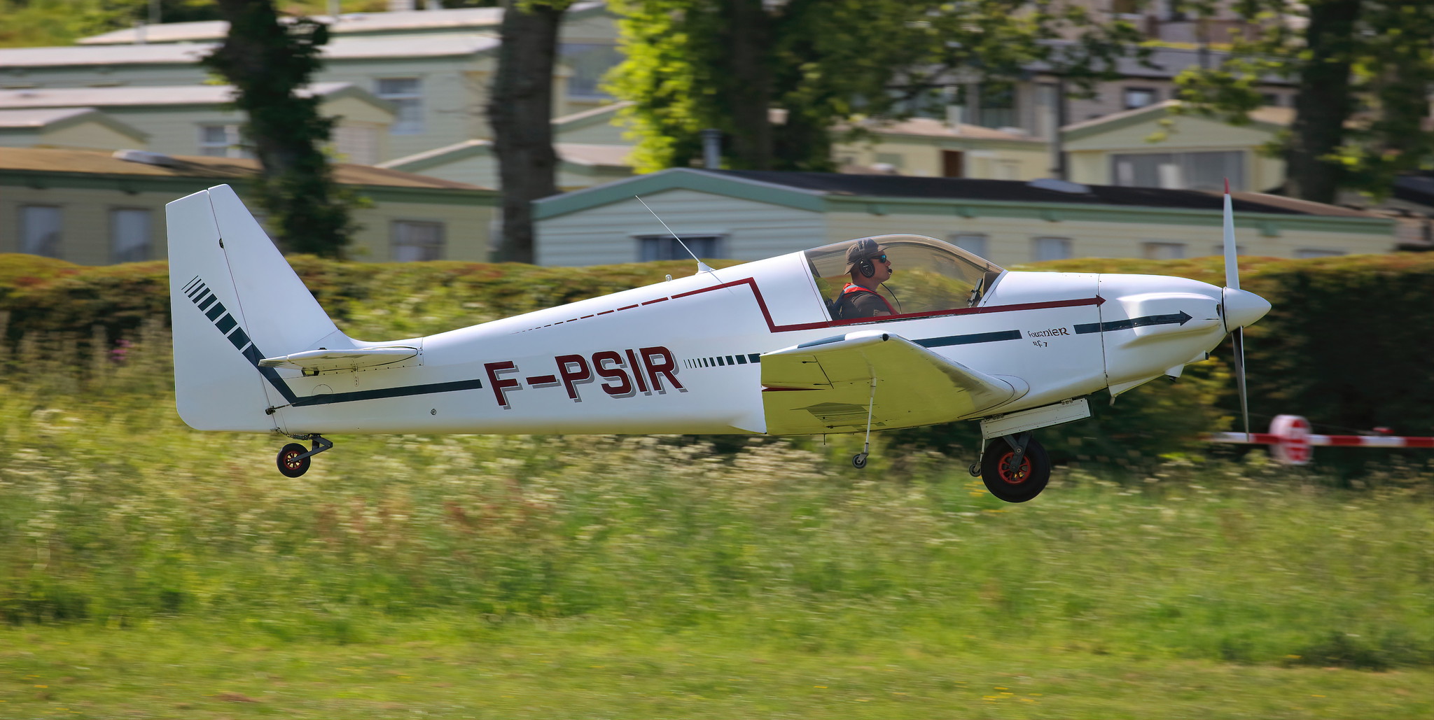 Fournier RF7 F-PSIR landing