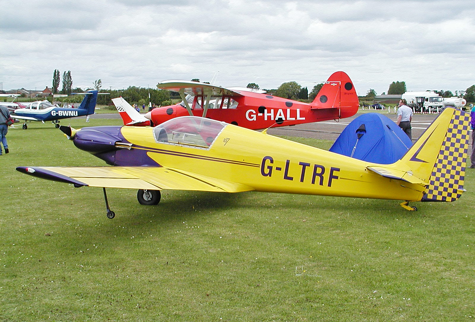 Fournier RF7 G-LTRF on the grass